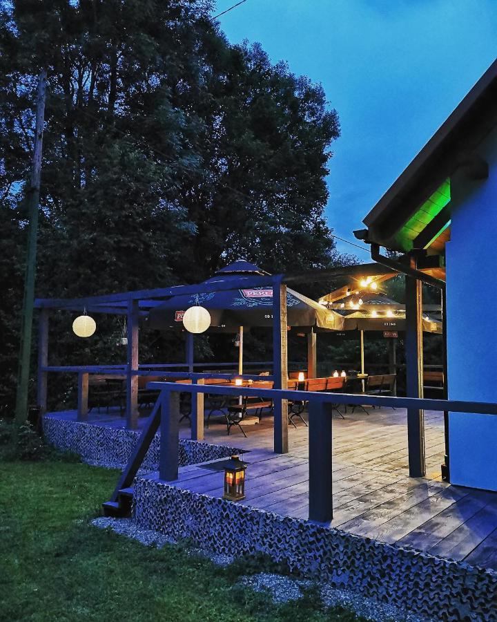 Osrodek Volfcamp Kwaszenina Apartamento Arłamów Exterior foto